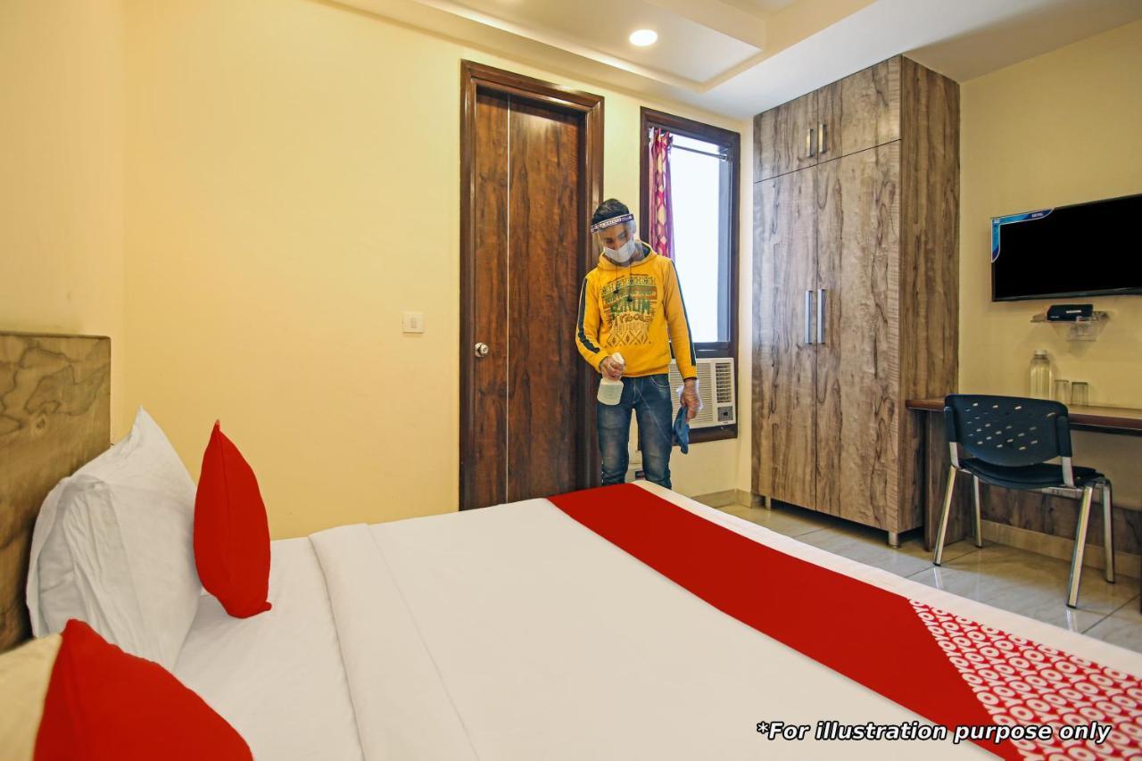 Flagship Hotel Discovery Near Pvr Ansal Plaza Greater Noida Exterior photo